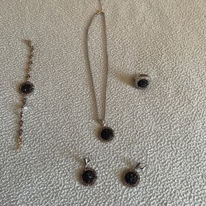 Women’s Kit 🔥🔥🔥